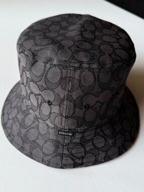 Coach Signature Jacquard Bucket Hat